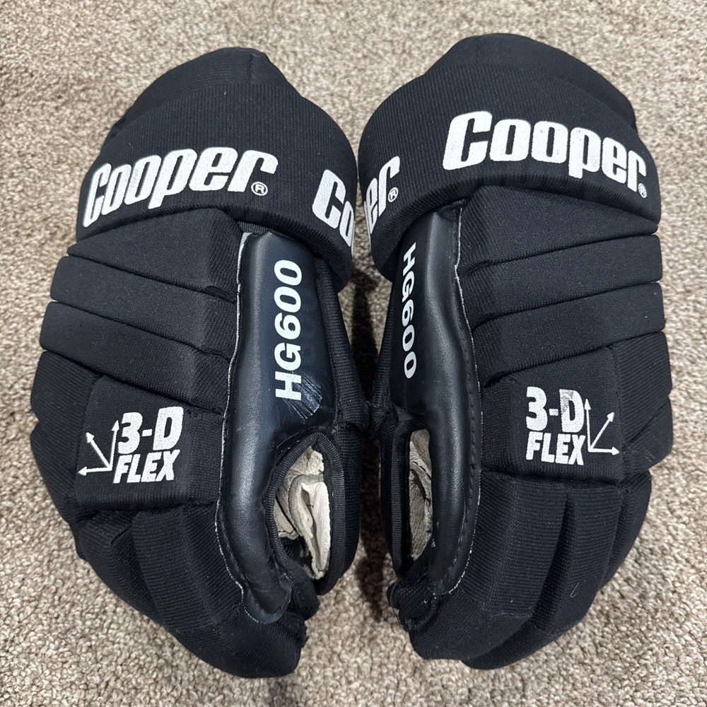 Vintage Cooper HG 600 Ice Hockey Gloves Adult 3D FLEX Black & White Nylon
